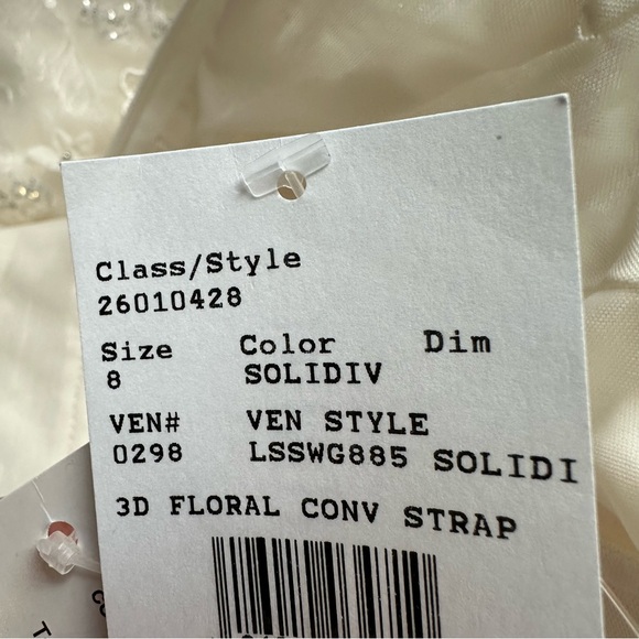 Galina Signature 3d floral applique plunge sheath wedding dress solid white NWT - Picture 8 of 12